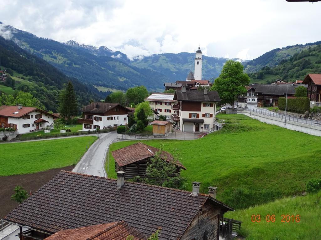 Sky Rooms, Mountainous View Saas im Prattigau Exterior foto